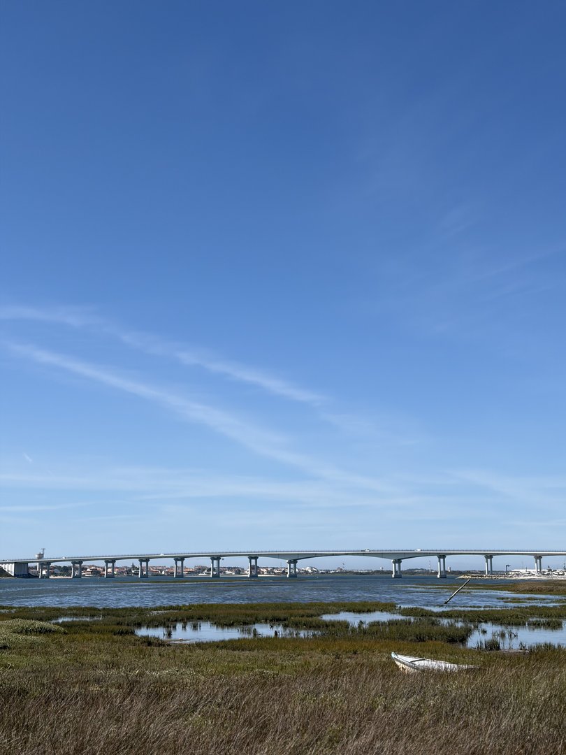 Bridge and channel seen from the Estacas side of the Ria